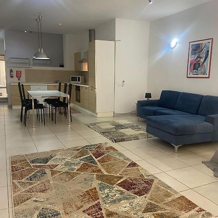Apartamento Sliema 2Bed With Backyard Exterior foto
